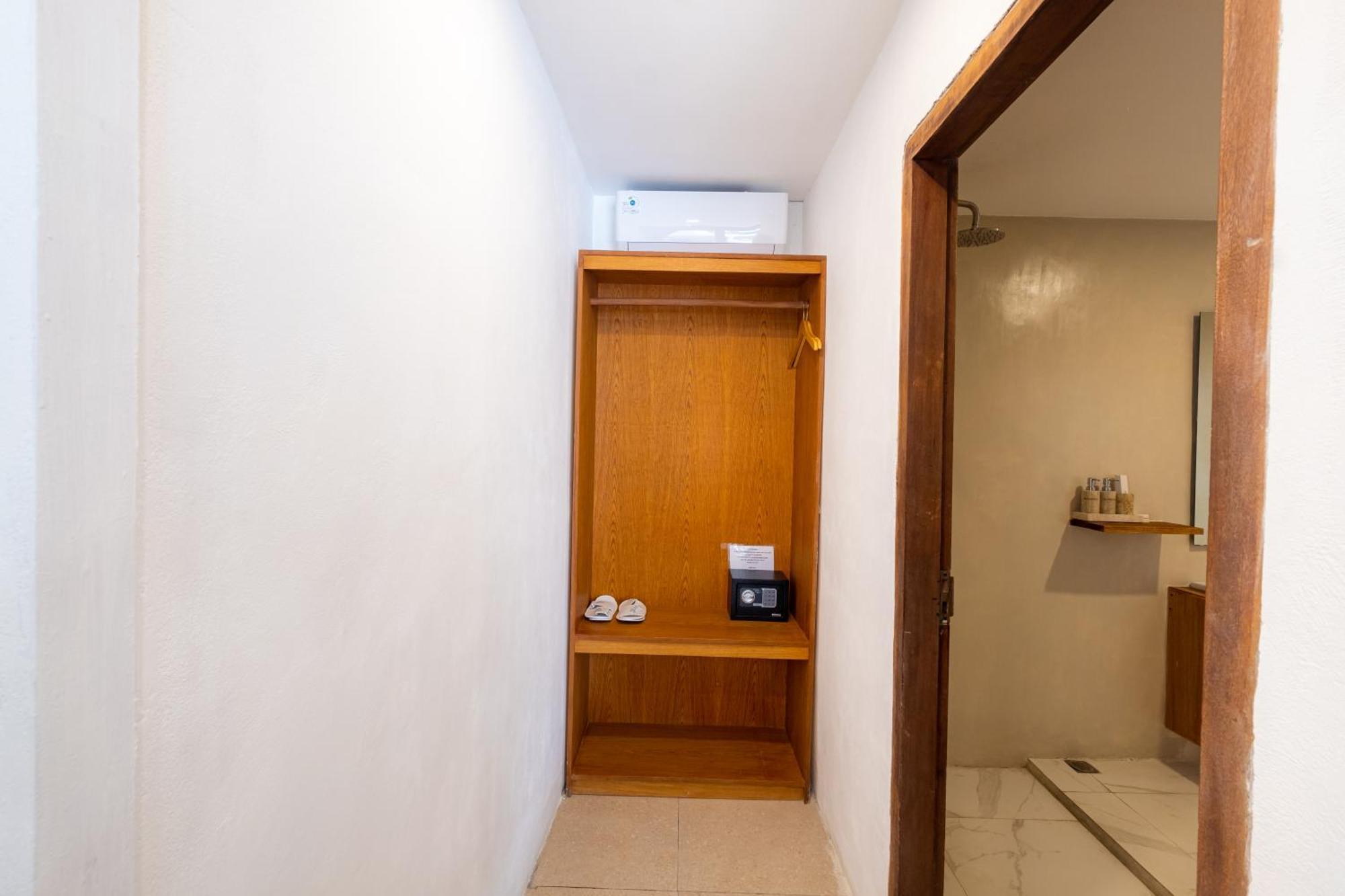 Amp Beach House Toyapakeh Quarto foto